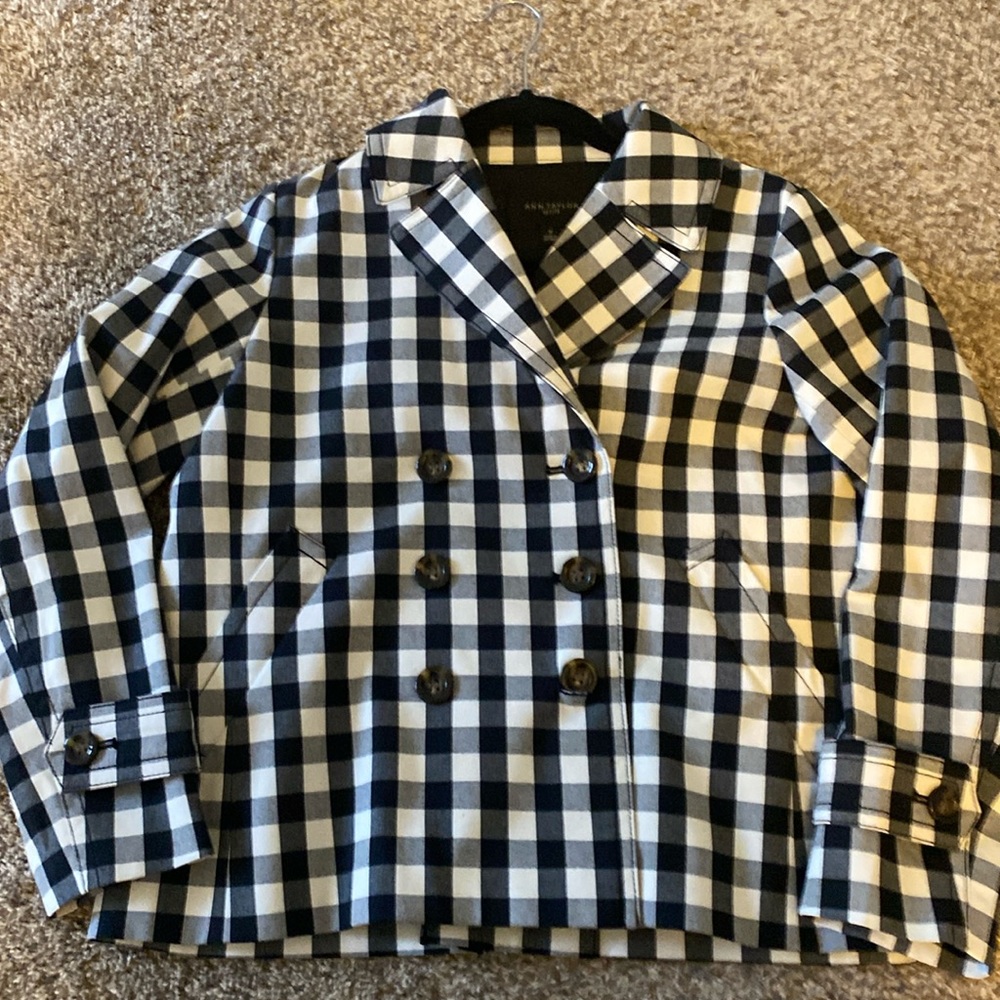 Black and white checkered double breasted swing jacket.